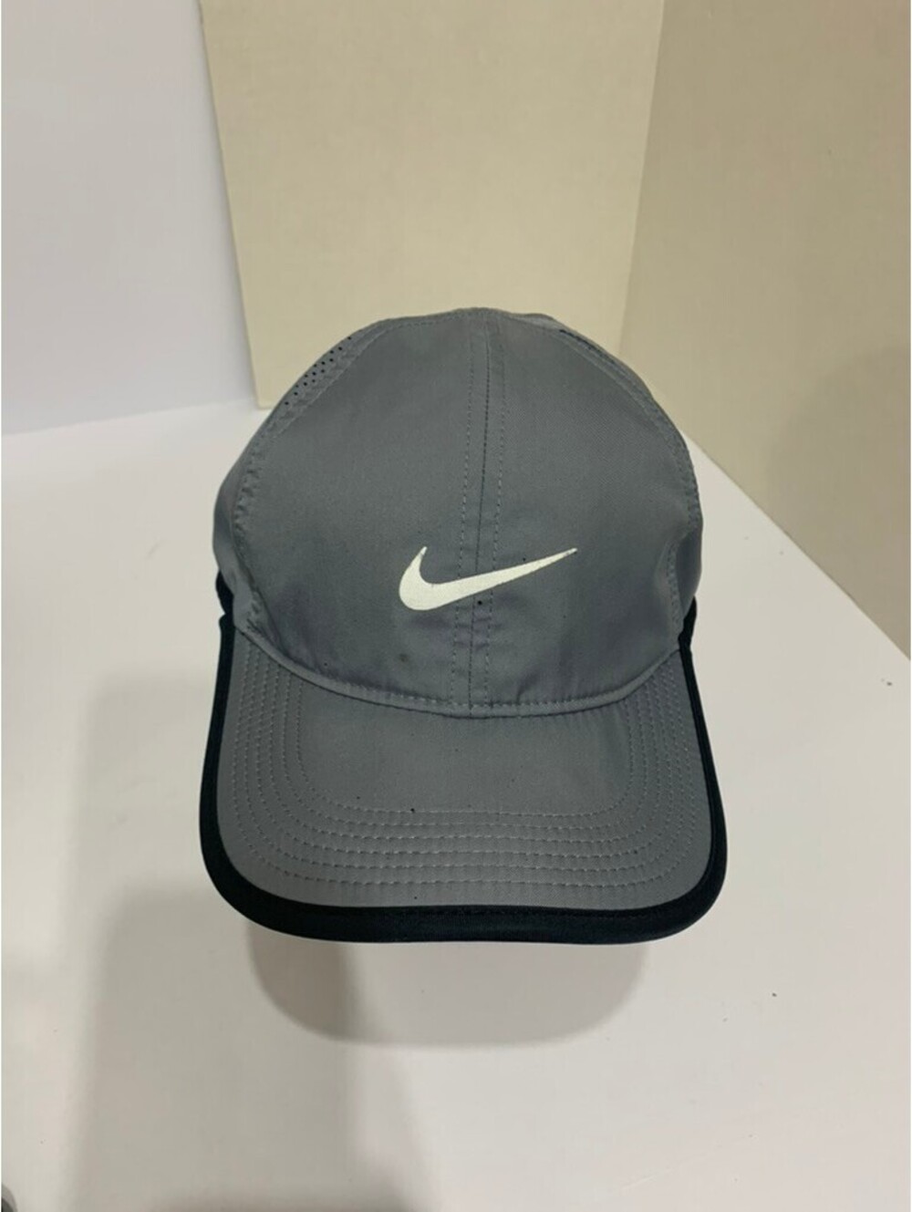 Nike Featherweight Dri-FIT Gray Black Running Hat Adjustable Lightweight Hat